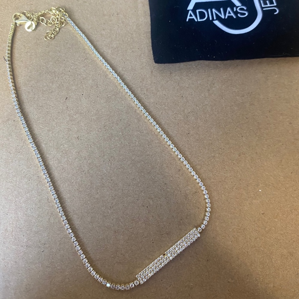 chocker necklace